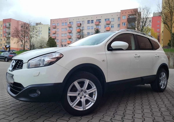 Nissan Qashqai+2 cena 28900 przebieg: 261000, rok produkcji 2011 z Skórcz małe 254